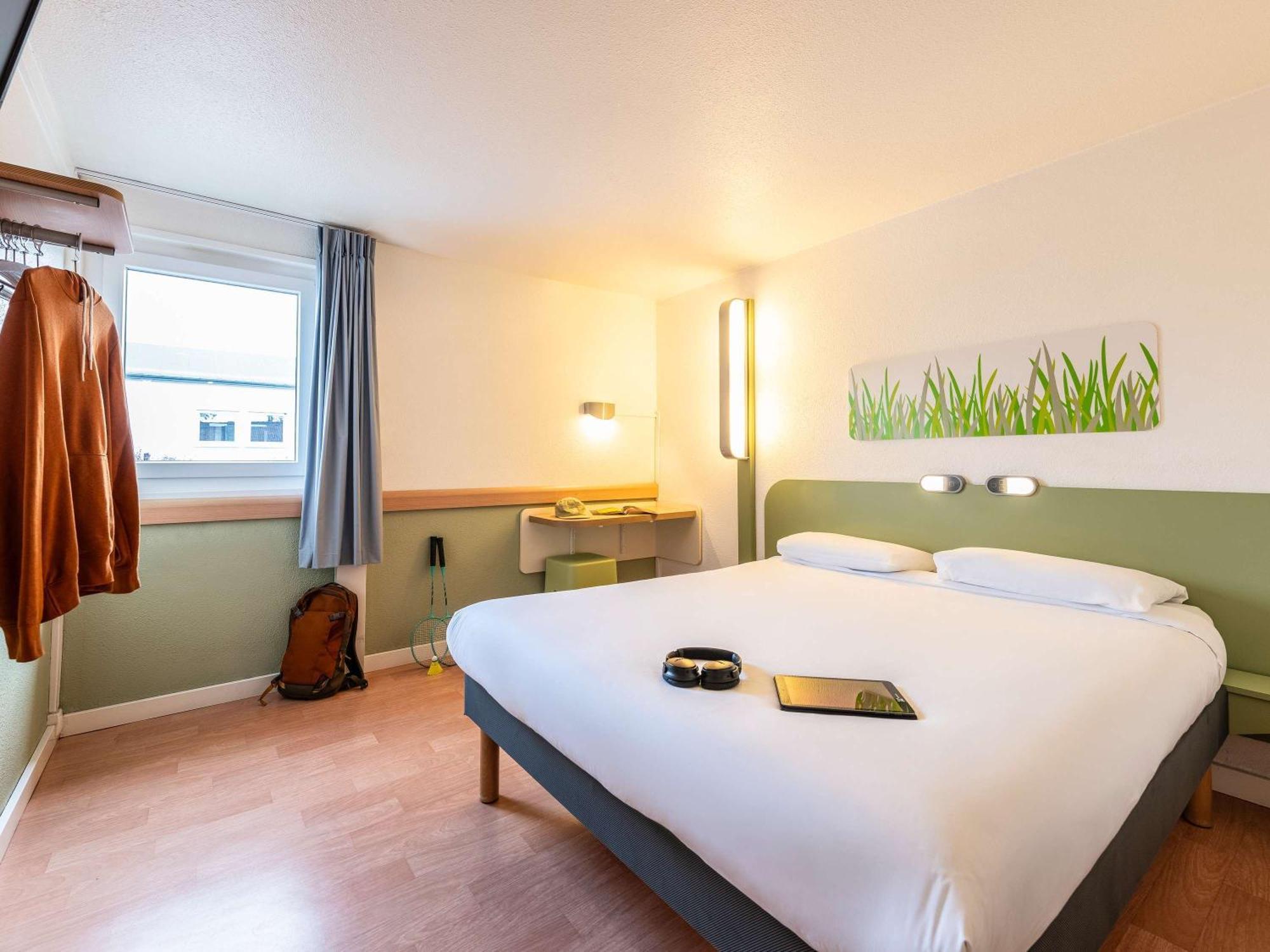 Ibis Budget Villefranche Limas Eksteriør billede