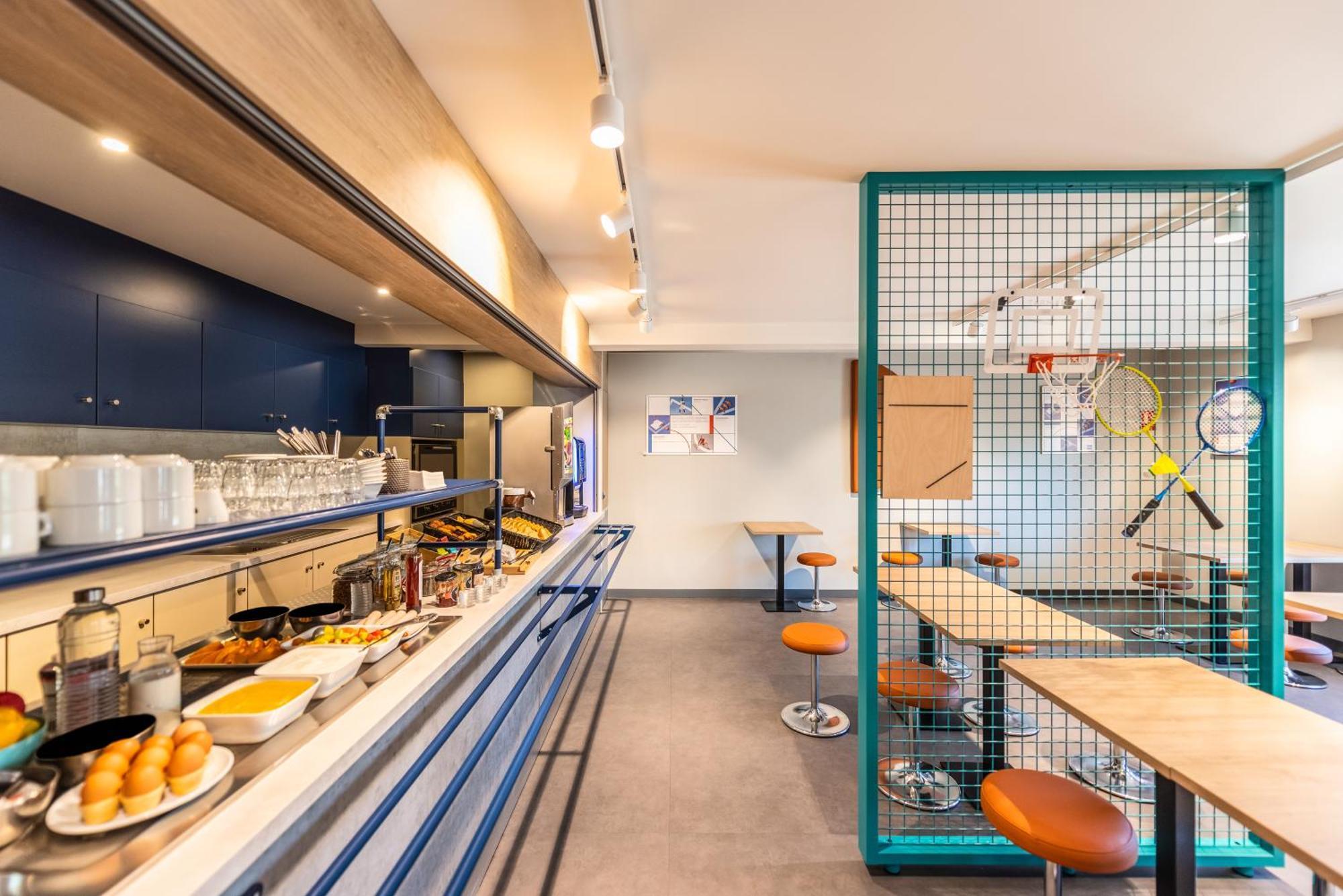 Ibis Budget Villefranche Limas Eksteriør billede