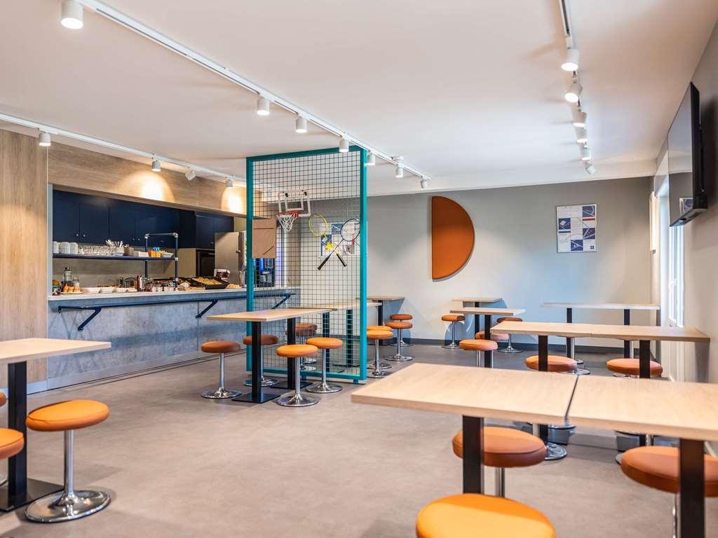 Ibis Budget Villefranche Limas Restaurant billede